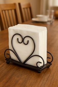 Porte-serviettes en acier inoxydable avec finition enduite de noir, parfait pour les ustensiles de cuisine et l'accessoire élégant de décoration intérieure - Product Image 2