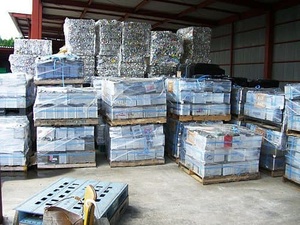 Chatarra de Baterías de Plomo-Ácido Drenadas, Alto Contenido de Pb, en Stock, Precio al por Mayor, Entrega Rápida, Reciclaje Industrial - Product Image 2