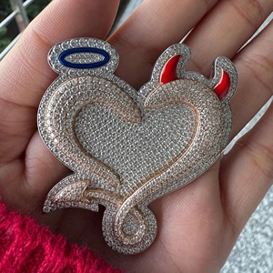 Pendentif Cœur Luxe Entièrement Sertie en Argent S925 Plaqué Or avec Diamants Moissanite VVS, Breloques Tendance Hip Hop pour Hommes, Idéal Soirées - Product Image 2