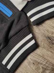 Veste universitaire Hip Hop pour hommes avec manches en cuir véritable, look vintage, coupe surdimensionnée, fabriquée sur mesure au Pakistan, fabricant OEM - Product Image 3