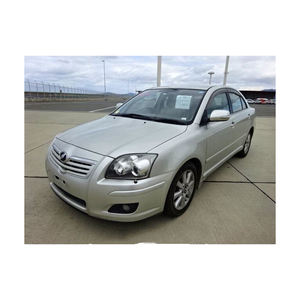 Usado para Avensis Sedán 2019 Gasolina/Automático Volante a la Izquierda Interior Oscuro Asientos de Cuero Llantas R16 - Product Image 4