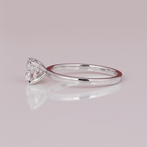 Anillo de Compromiso de Oro Sólido de 18 Quilates con Corte Redondo, Estilo Clásico de Lujo con Diamante de Corte Redondo Cultivado en Laboratorio, Anillo para Regalo de Cumpleaños - Product Image 2