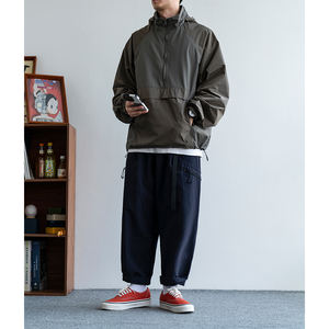 Personnaliser le style et la conception Streetwear Polyester Softshell imperméable Sports de plein air course coupe-vent veste de pluie pour hommes - Product Image 1