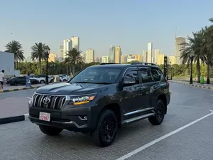 Meilleure offre Prado VX |   SUV à conduite à droite |   Véhicule tout-terrain de luxe 4x4 |   Prêt à l'exportation - Product Image 5