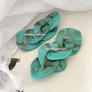 Pendientes colgantes de acrílico de resina verde, pendientes de gota hechos a mano ligeros para mujer, moda informal, colecciones de joyería de declaración - Product Image 2