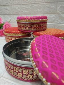 Caja decorativa de acero inoxidable para dulces y galletas, contenedor Laddu para boda, Shagun Haldi Mehndi Ganesha Chaturthi, regalo de devolución - Product Image 3