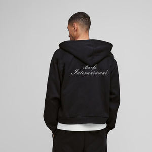 เสื้อฮู้ดดี้สีดำแบบขายส่ง OEM สำหรับผู้ชาย คุณภาพสูง ผ้าฝ้าย 100% พร้อมโลโก้สั่งทำโดย Marfa International - Product Image 3