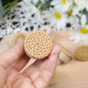 Boutons ronds en rotin pour armoires tiroirs portes de placard accessoires de meubles de cuisine meilleures ventes poignées de porte en bois - Product Image 2