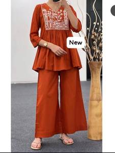 Ensemble de cordon de broderie traditionnel Jaipur avec Kurti avec bordure supérieure élégante et poche latérale pour tenues ethniques et quotidiennes - Product Image 3