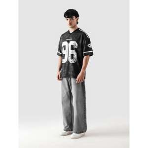 Ensemble de maillots de basket-ball réversibles pour jeunes TIMELESS, manches courtes, polyester, technique de sublimation, logo brodé, hauts et shorts unis - Product Image 6