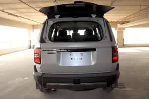 Toyota PRADO LC250 TXL 2.4L SUV Automatique R20 Cuir Blanc d'occasion 2024 avec options éclairage LED à vendre - Product Image 4