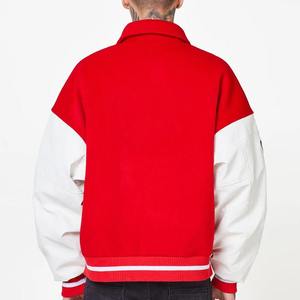 Veste universitaire Letterman College personnalisée OEM pour hommes, manches en cuir véritable polaire rouge, patchs en chenille de haute qualité, vestes pour hommes - Product Image 3