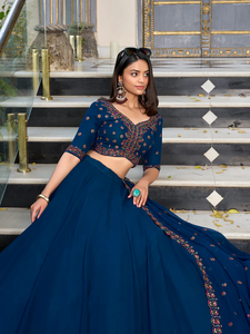 Elegante lehenga de georgette sintética con bordado de lentejuelas, blusa a juego y dupatta bordada con detalles de encaje. - Product Image 2