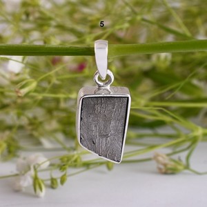 Colgante de Piedra Meteorito de Gema Natural, Colgante de Plata de Ley 925, Joyería Hecha a Mano, Regalo para Ella, Joyería al por Mayor - Product Image 3