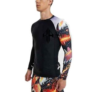 Vêtements de fitness pour hommes Sublimation Rash Guard Spandex et polyester de haute qualité Vente en gros à manches longues Logo personnalisé pour hommes - Product Image 1