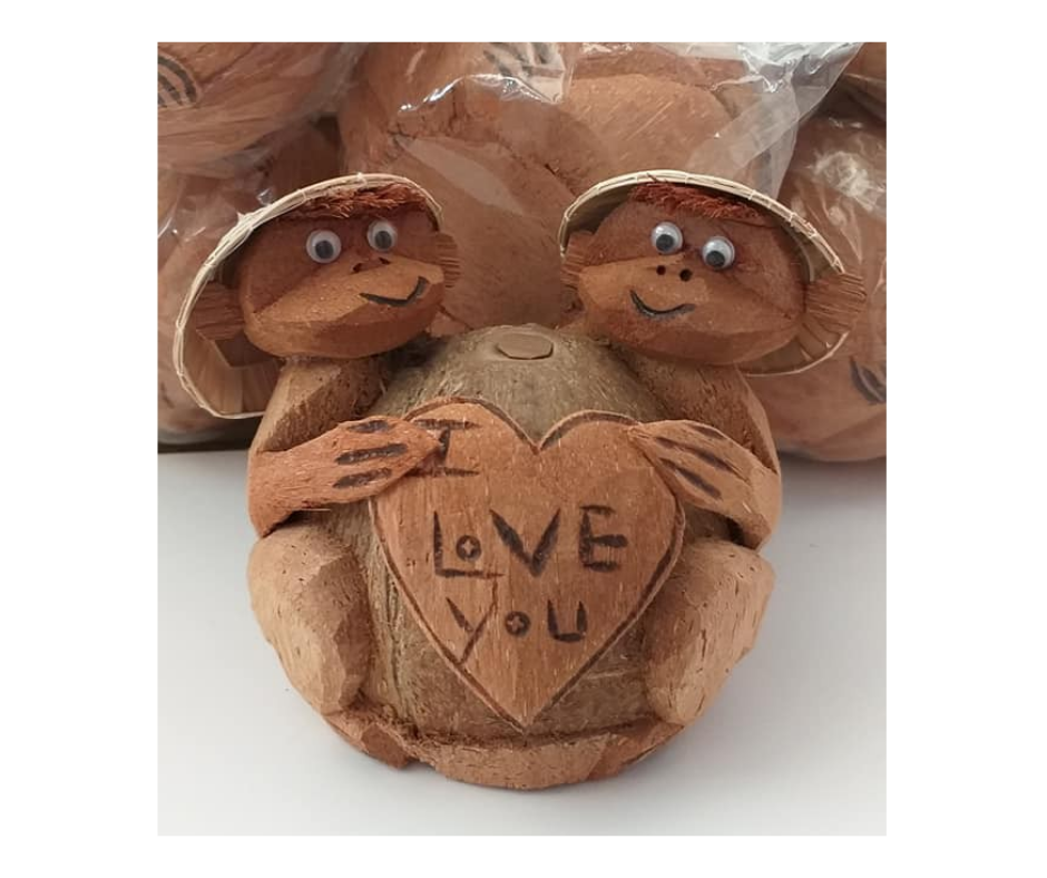 Artisanal Coconut Monkey Figures - Traditional Coconut Monkey Coco Shell Crafts, Exclusive Coconut Animal Ornaments from Vietnam