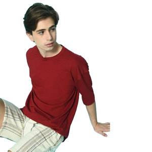 เสื้อยืดโอเวอร์ไซส์ทรงหลวมสำหรับผู้ชาย แขนสั้น คอกลม ดีไซน์ทันสมัย สวมใส่สบาย - Product Image 4