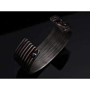 Pulsera de moda con diamantes y calavera dorada - Product Image 2