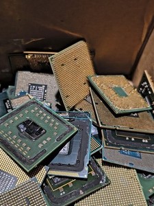 การรีไซเคิลทองคำจากเศษซีพียูเซรามิกสำหรับขยะอิเล็กทรอนิกส์เกรด HMS - Product Image 3