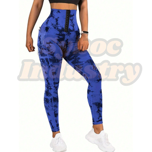 Mallas de yoga rojas para mujer, mallas de yoga para entrenamiento de glúteos con estilo Tie & Dye para Atlético - Product Image 2