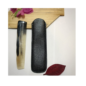 Peine de Cuerno Hecho a Mano de Lujo y Alta Calidad HUONG DANG de Vietnam Modelo 11 para Masajes y Regalos - Product Image 5