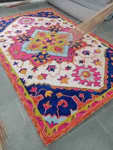 พรมทอมือในรูปแบบที่สวยงามหลากสีสดใสปรับแต่งขนาดได้ - Product Image 3