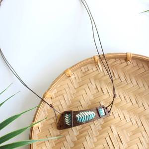 Accesorios únicos de cáscara de coco, que combinan la artesanía tradicional con un diseño moderno, ofreciendo un estilo de vida ecológico. - Product Image 6
