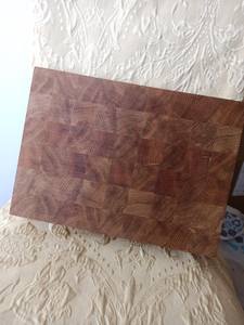 Planche à découper et plateau de service en plastique recyclé - Product Image 2