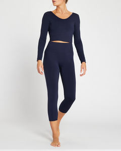 Leggings Capri Scrunch Butt pour femmes Pantalon de yoga taille haute avec tissu ultra doux pour le fitness, la marche et le sport. - Product Image 6