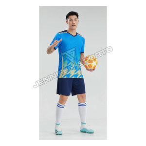Uniformes de Fútbol para Hombre, Diseño 2024, Logotipo de Marca Personalizado, Conjunto de Camiseta y Pantalones Cortos Cómodos y Holgados para Verano, 100% Poliéster - Product Image 2