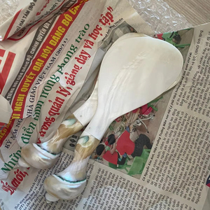 ชุดเสิร์ฟสลัดเปลือกหอย: แม่ของช้อนมุกและส้อม - Product Image 1