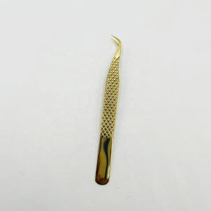 Pince à épiler en or de type J, pince à épiler professionnelle de haute qualité en acier inoxydable pour extensions de cils, poignée diamantée, inclinée, durable - Product Image 6