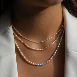 Collier ras de cou en perles de riz Delilah - Product Image 4