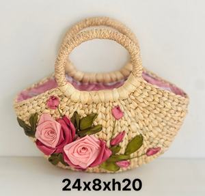 Sac à main en jacinthe d'eau écologique tissé à la main du Vietnam élégant sac naturel élégant et audacieux avec deux poignées fleur de fermeture ouverte - Product Image 6