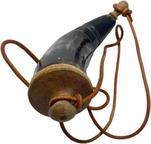 Cuerno de polvo de búfalo natural vikingo hecho a medida con cinturón de cuero y tapón de madera Recuerdo de estilo animal a precios de fábrica - Product Image 2