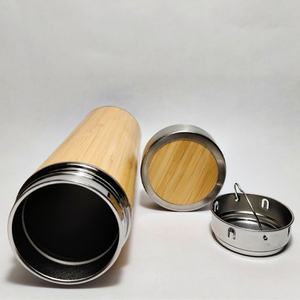 Botellas de agua de bambú natural de calidad superior Diseño de color de madera Vasos nuevos y elegantes - Product Image 4