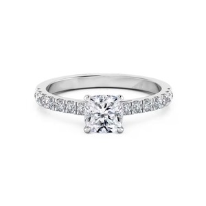 Bague en diamant de laboratoire taille coussin sur monture pavée F-VS2 1,20 ct au total, or massif 14 carats, sertissage pavé, idéale pour les occasions festives - Product Image 1