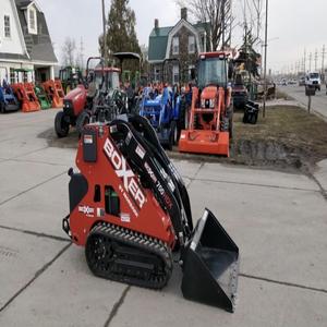 Mini chargeuse compacte Boxer 700HDX de type chenille avec chargeur frontal et tracteur Caractéristiques du moteur et composants du noyau du moteur - Product Image 1