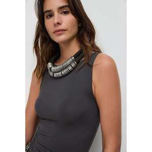 Blusa sin mangas con cuello barco - Product Image 3