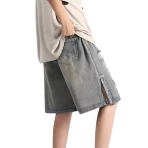 กางเกงยีนส์ขาสั้นวินเทจผู้ชาย สไตล์ไฮสตรีท ขาดๆ แบบดิสเทรส ผ้าฝ้าย 100% ทรงหลวมสบาย ไซส์ใหญ่ ระบายอากาศ แห้งเร็ว กันลม - Product Image 5