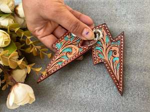 Porte-clés en cuir taillé sculpté à la main Porte-clés en cuir de forme exotique mignon Accessoires en cuir taillé Porte-clés mignons pour unisexe - Product Image 4