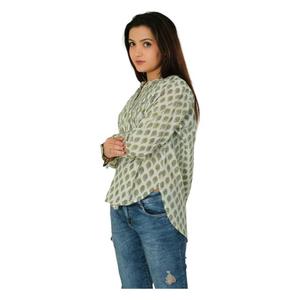 เสื้อเบลาส์ผ้าฝ้ายแบบลำลองสำหรับผู้หญิงเสื้อเบลาส์พิมพ์ลายสำหรับฤดูร้อนตกแต่งด้วยกระดุมติดโลโก้แบบออกแบบได้ตามต้องการ - Product Image 3