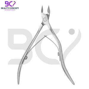 Pince à cuticules professionnelle en acier inoxydable à lame courbée avec poignée antidérapante – Outil de manucure et pédicure de précision durable – Le meilleur pour les ongles - Product Image 3