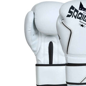 Gants de boxe en cuir véritable Couleur et logo personnalisés pour l'entraînement au poinçonnage des hommes - Product Image 2