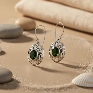 Pendientes de Plata 925 con Piedra Verde Ovalada para Mujer - Product Image 3