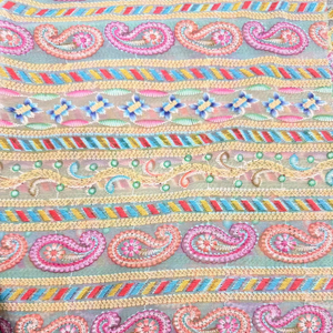 Tissus de broderie de luxe pour la mode et la décoration intérieure personnalisées Choisissez parmi le coton, le lin, la soie et les mélanges synthétiques de qualité supérieure - Product Image 1