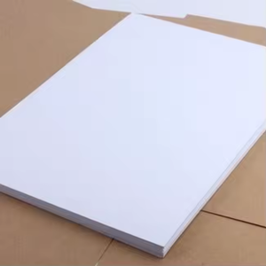 กระดาษเกรย์บอร์ดเคลือบสองด้านคุณภาพสูงกระดาษพิมพ์โลโก้แบบกำหนดเองเข้ากันได้กับการพิมพ์ออฟเซ็ตที่ดีที่สุด - Product Image 3