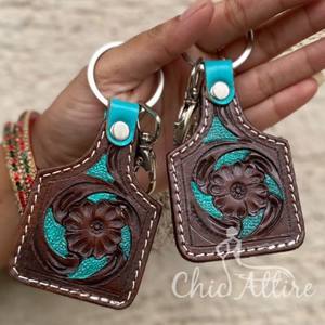 Porte-clés en cuir taillé sculpté à la main Porte-clés en cuir de forme exotique mignon Accessoires en cuir taillé Porte-clés mignons pour unisexe - Product Image 1