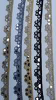 Fait à la machine de 2 pouces de large brodé avec des paillettes brodées, en ruban et lacets de couleur or et argent pour robes de mariée