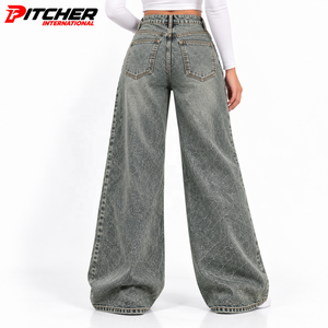 Jeans en denim personnalisés pour femmes, coupe évasée, délavage clair, pour boutiques de mode, faible MOQ, production sous marque privée - Product Image 3